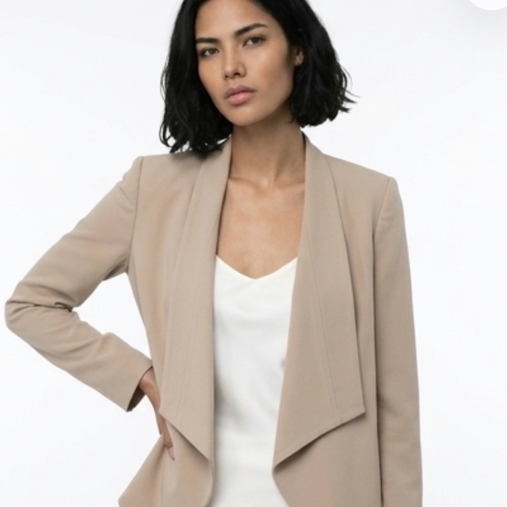 BCBGMaxAzria Women's Tan Blazer